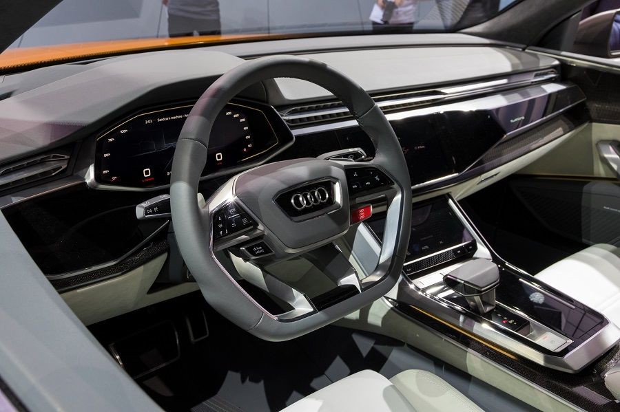 Noleggio a lungo termine Audi Q8 interni