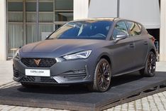 cupra noleggio a lungo termine caratteristiche